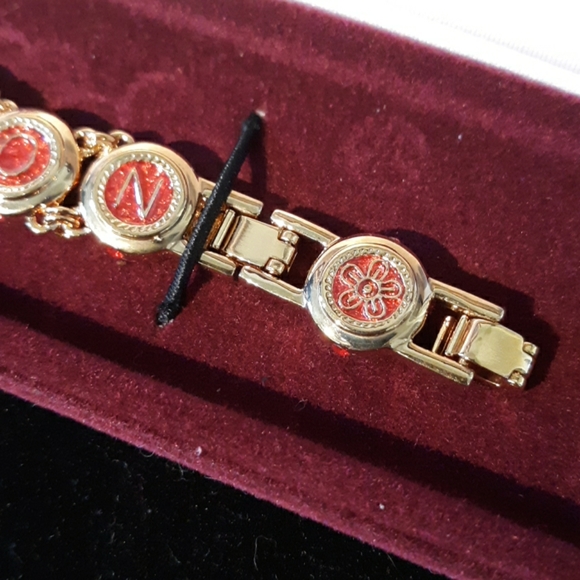 Camrose and kross bracelet - Picture 2 of 6